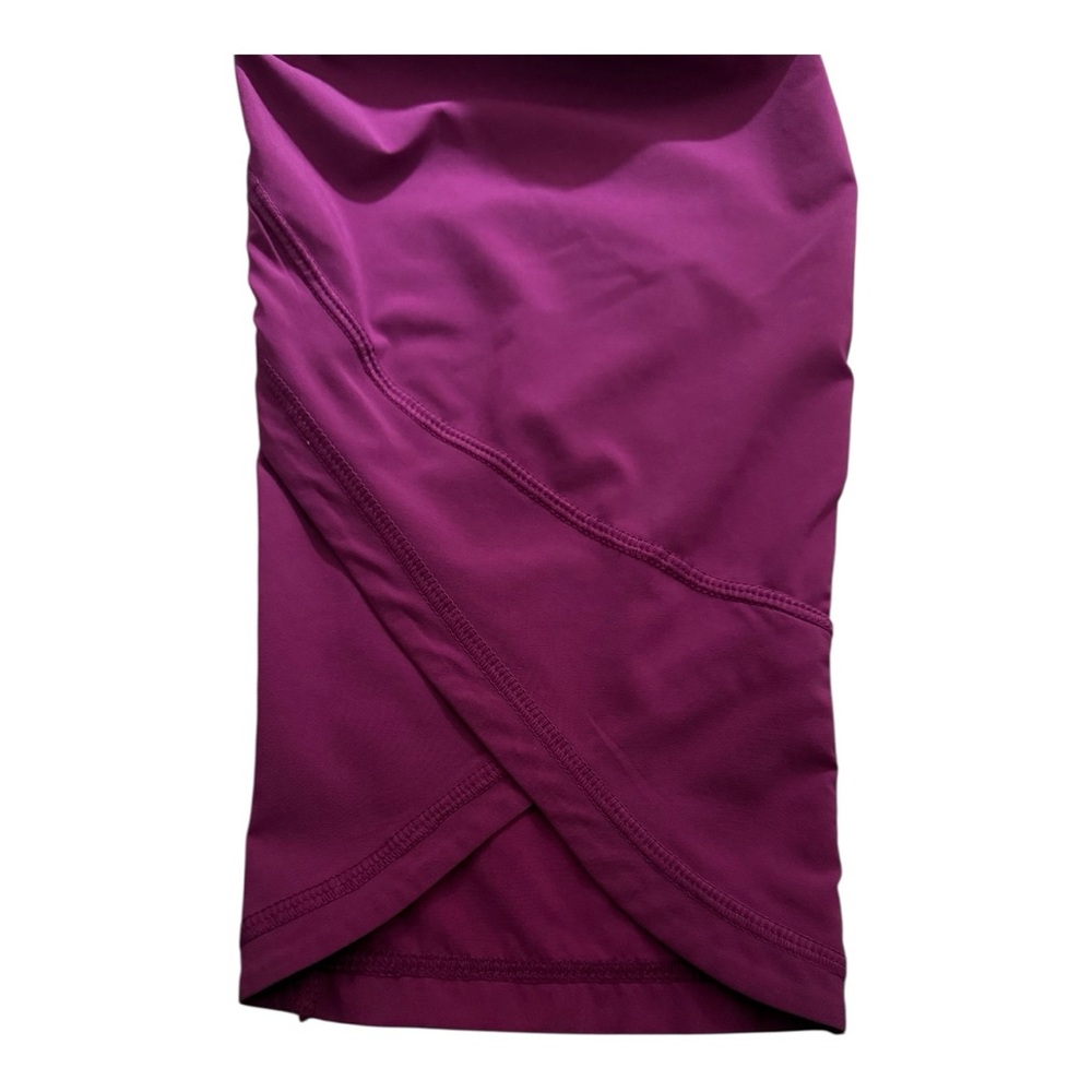 Women’s Lululemon Loose Fit Harem Pants! Merlot! Size 8! - Picture 4 of 6